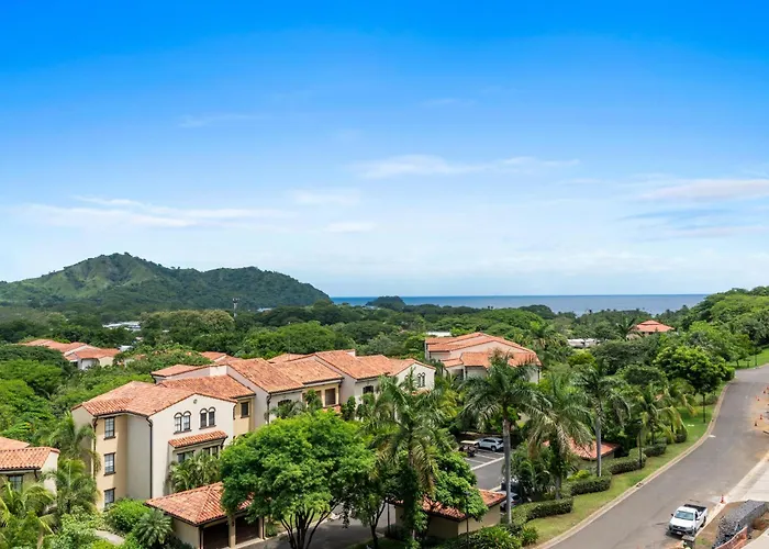 2br Ocean View + Club In Playas Del | Naumi N534