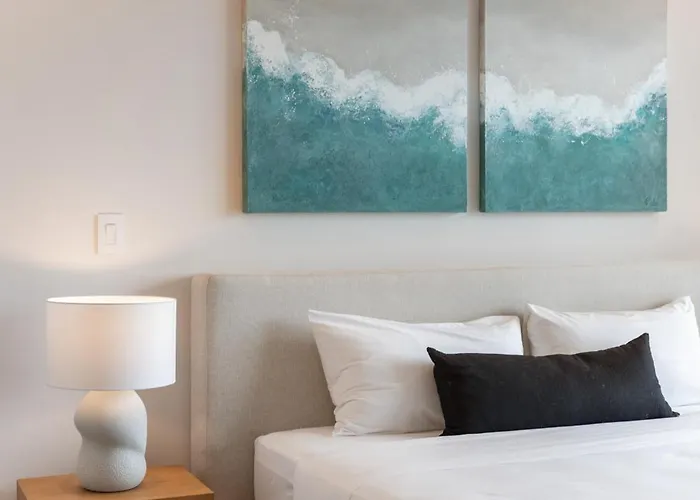 Holiday home 2br Ocean View + Club In Playas Del | Naumi N534 *