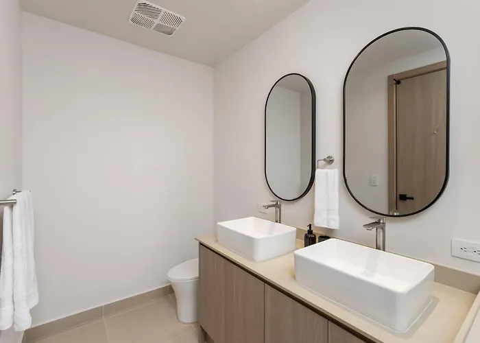 Holiday home 2br Ocean View + Club In Playas Del | Naumi N534 *